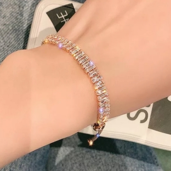 Rose Gold CZ bolo tennis bracelet with baguettes. 💎 - Picture 7 of 11